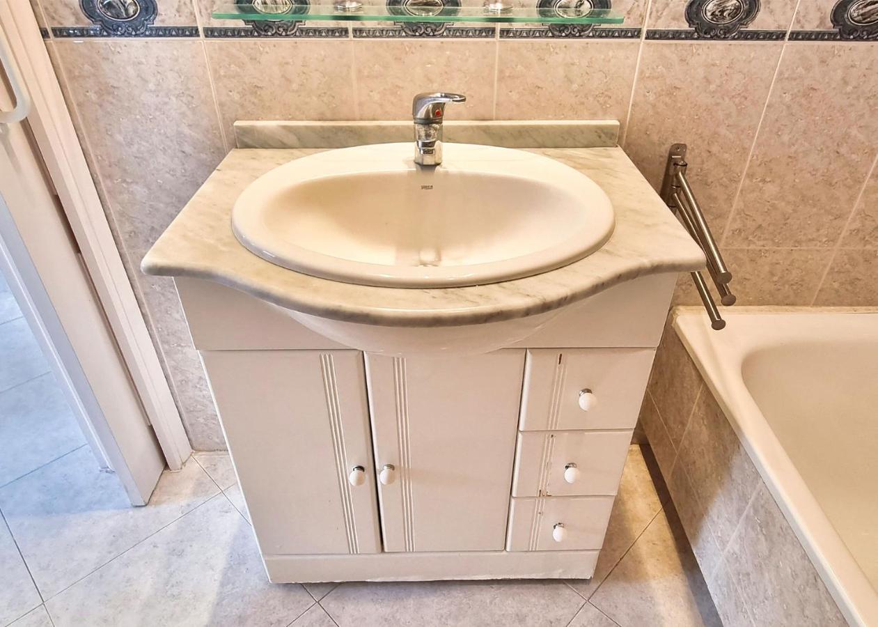 Skol 440. Nice 1 Bed Apartment With Sea Views In Marbella Centre. Kültér fotó